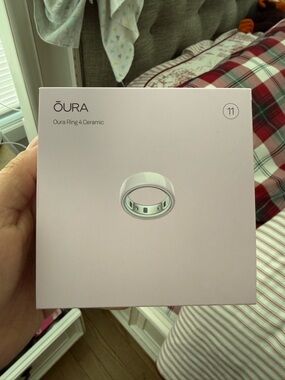 Oura Ring 4 size 11 Ceramic Petal